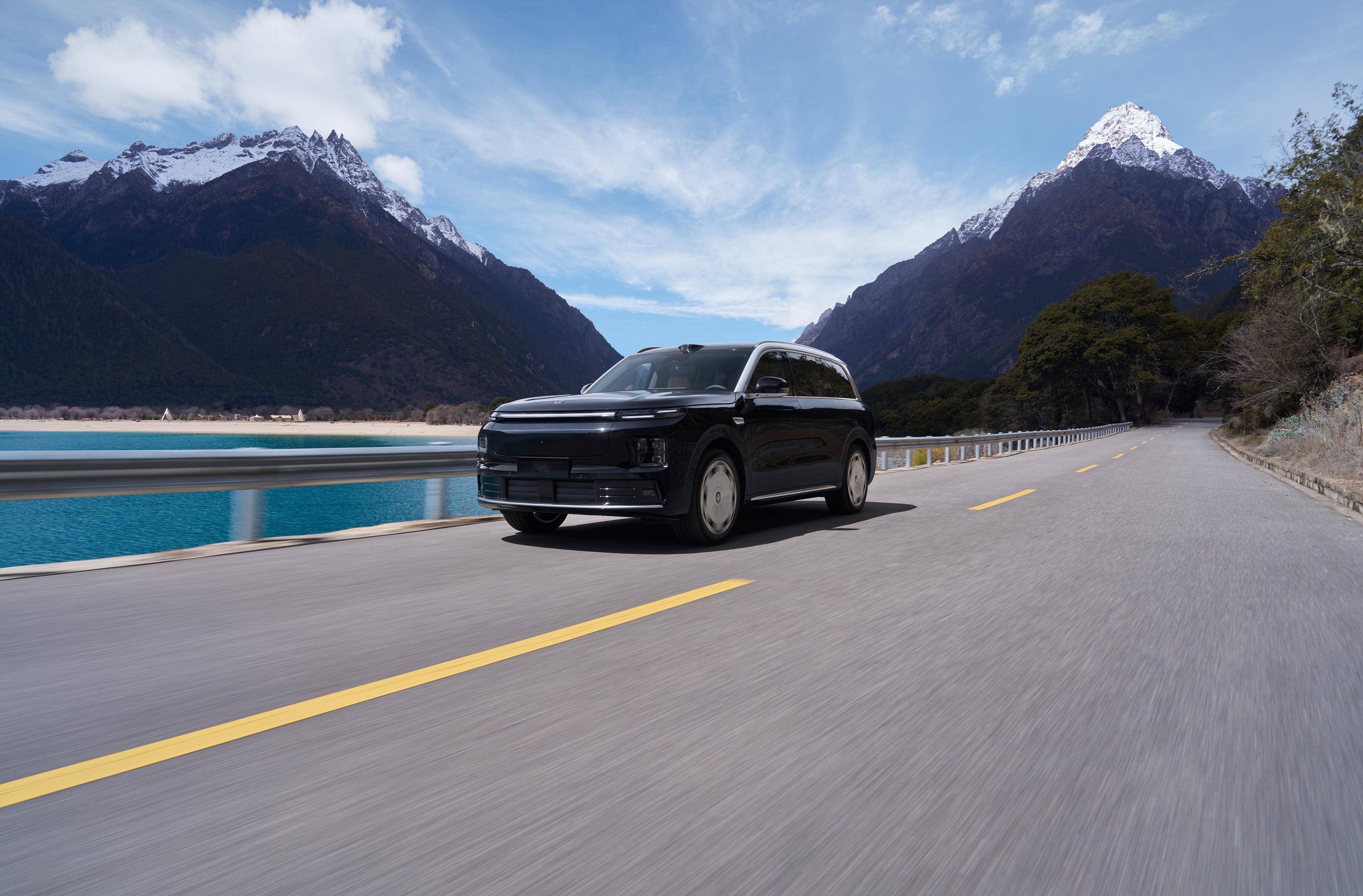 零跑的9系旗舰也来了！零跑D19，售价21.98万起，零跑已经走到需要一台旗舰车