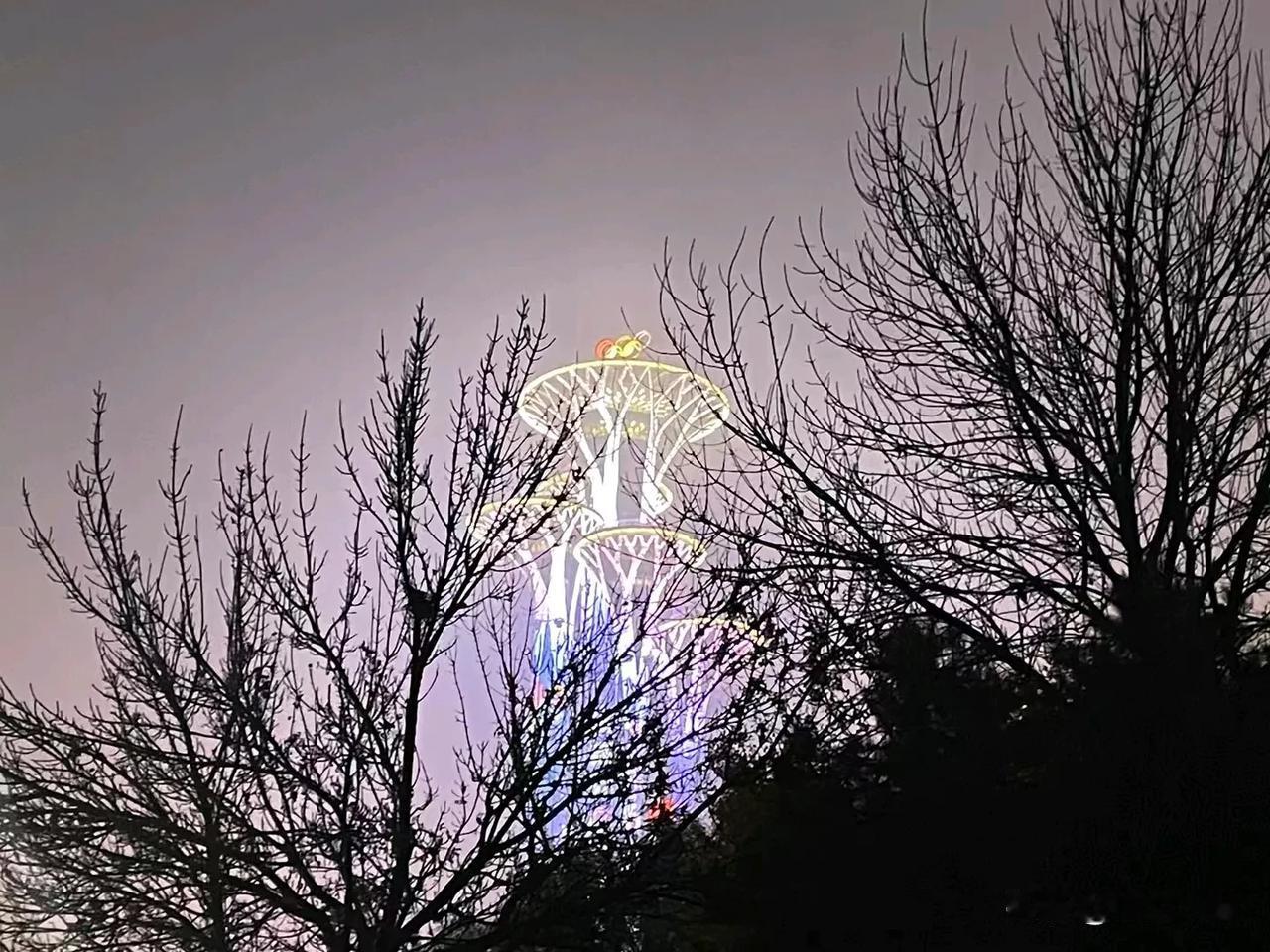 生活路上顺顺当当，健康路上喜气洋洋，友谊路上地久天长，快乐路上放飞梦想，新的一天