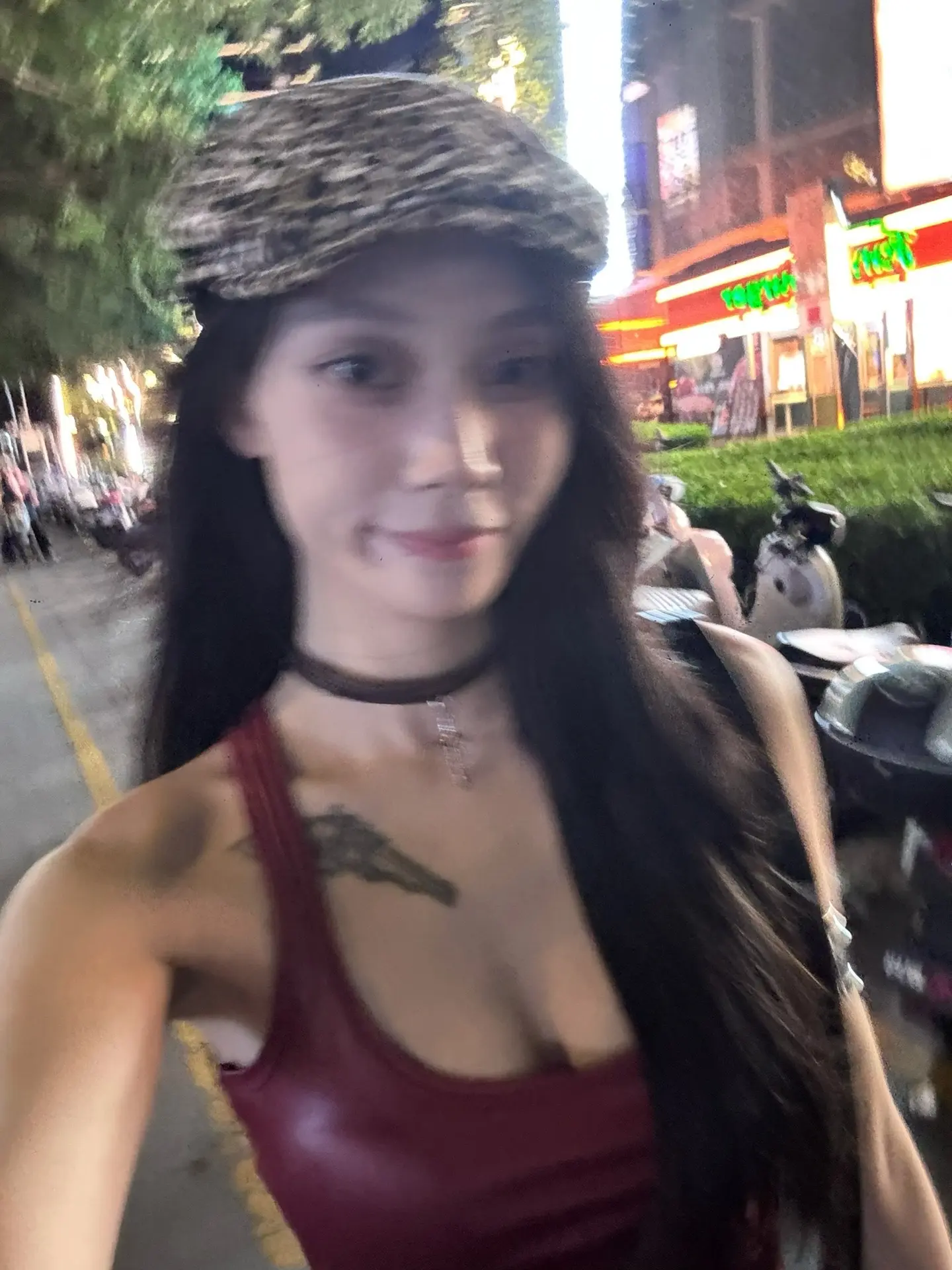 又伤心了吧 谁让你平时只聊一个