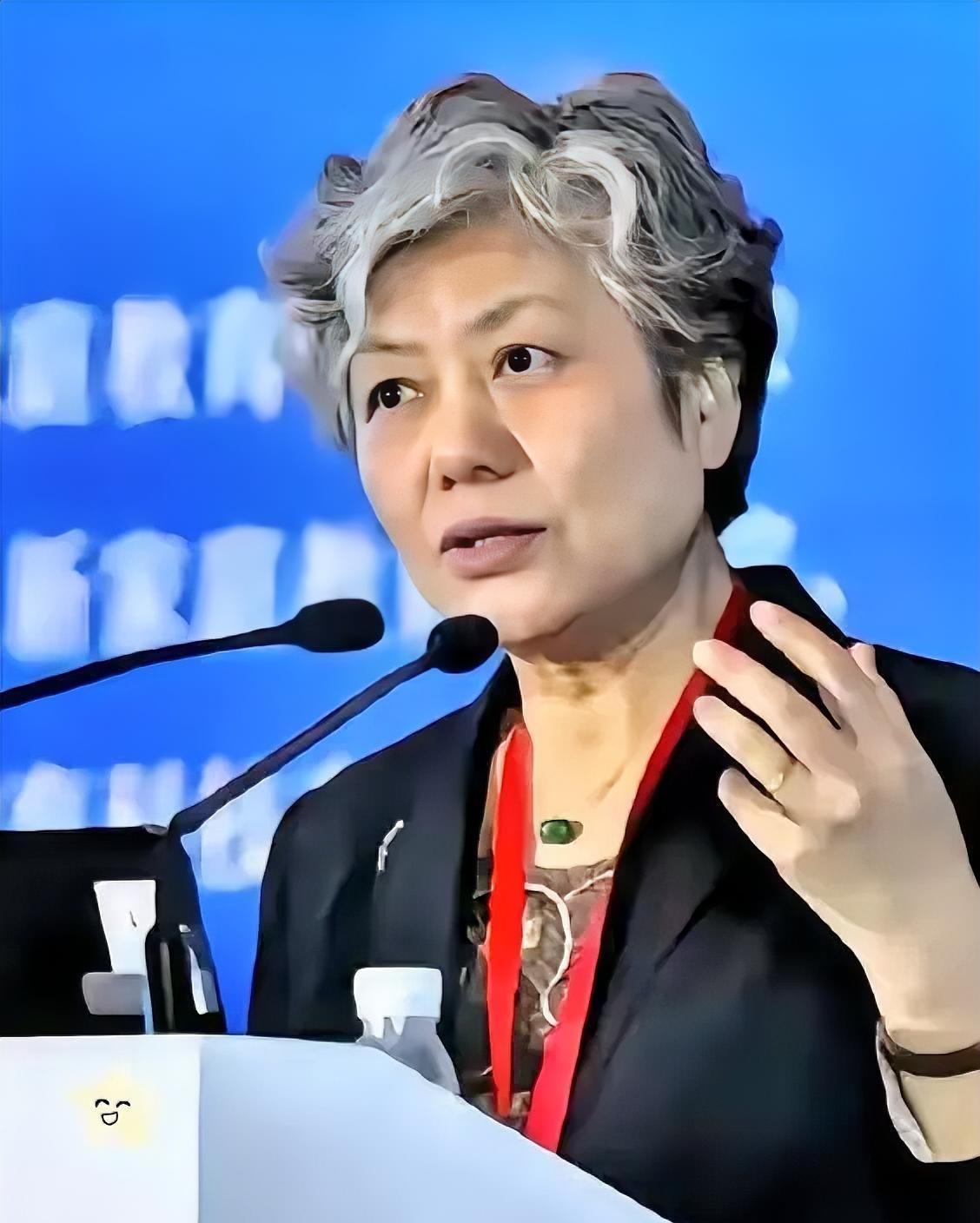 好心扶起摔倒老人，反倒被对方漫天索赔，这种事发生了很多起了，能不能起诉呢？
 李