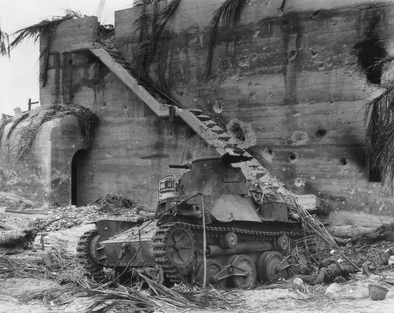 太平洋战场，美军对日作战真实历史影像！

图一：1943年，塔拉瓦战役期间，（塔