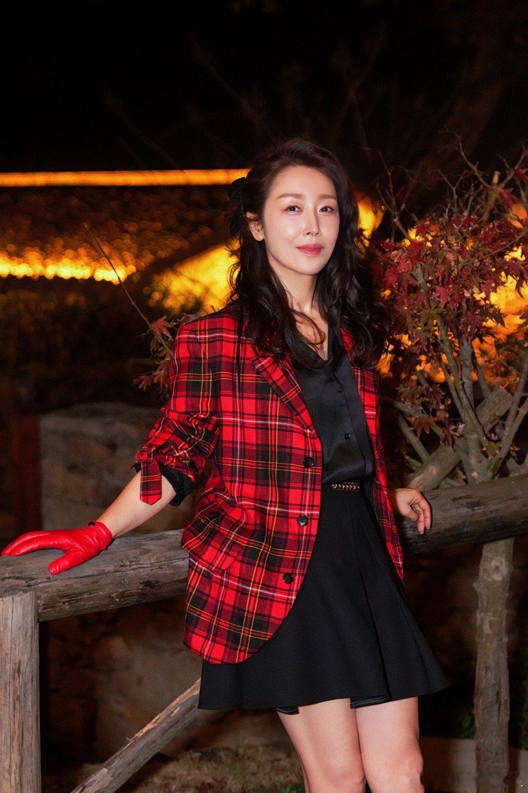 孙悦新歌饮一杯故人酒 初冬暖心上线！中年回望的知己情愫，被孙悦唱得淋漓尽致，值得