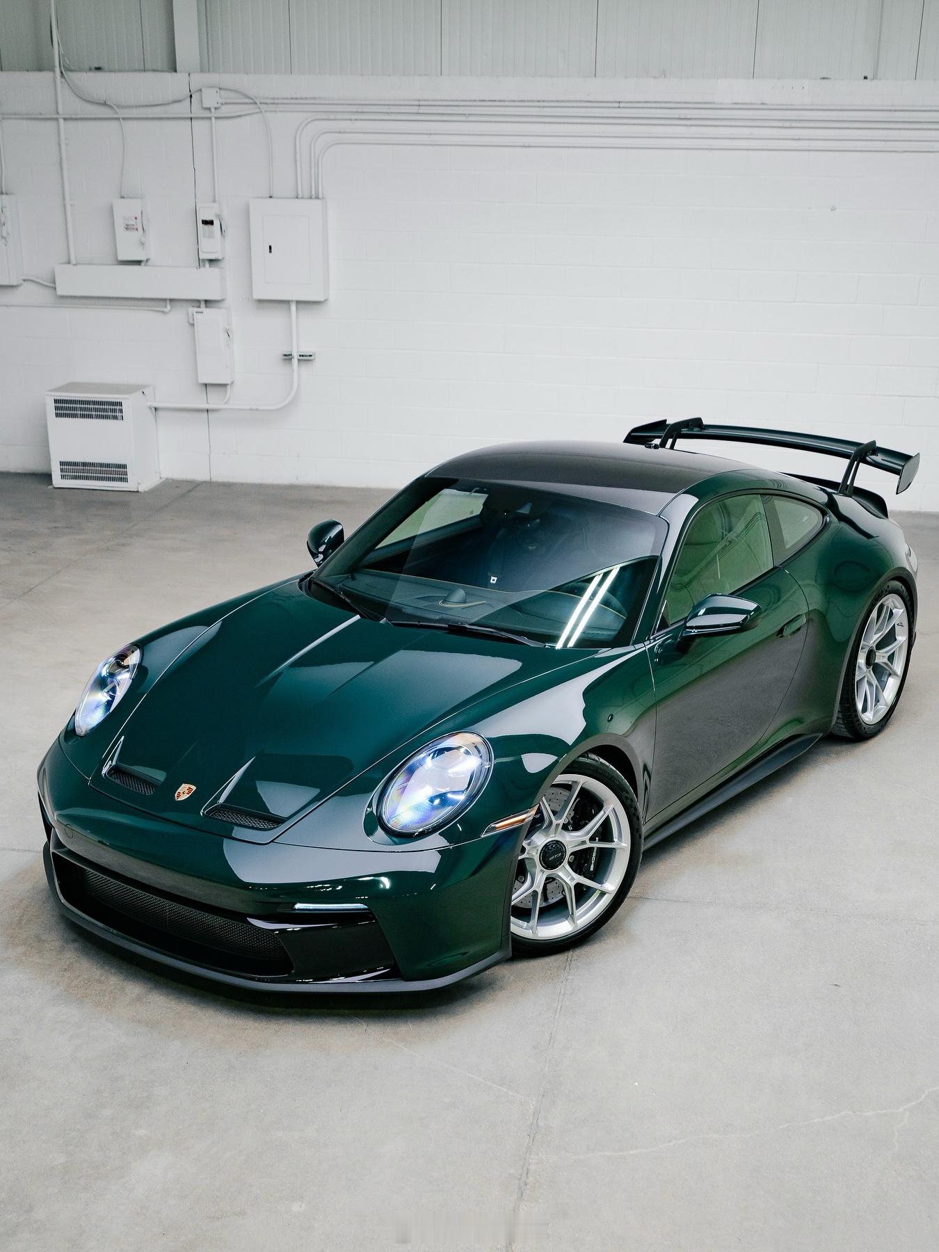 保时捷911 GT3 手动挡 绿外黑内 ​​​