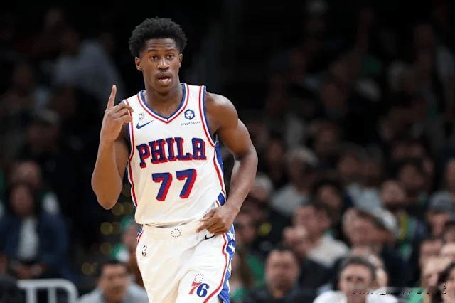 VJ-埃奇库姆在过去5场比赛中的场均数据为9.4分6.2篮板3.4助攻，投篮命中