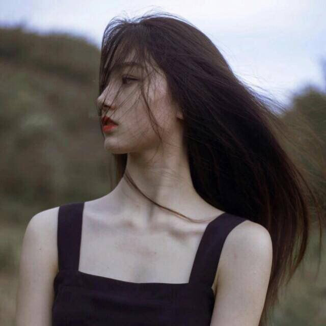 “  无论什么感情 只要你推开我 那我们以后 哦不 我们就没有以后了      