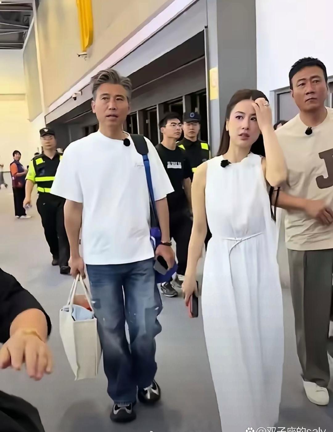 天呐，这是黄圣依，变化真大啊 ​​​