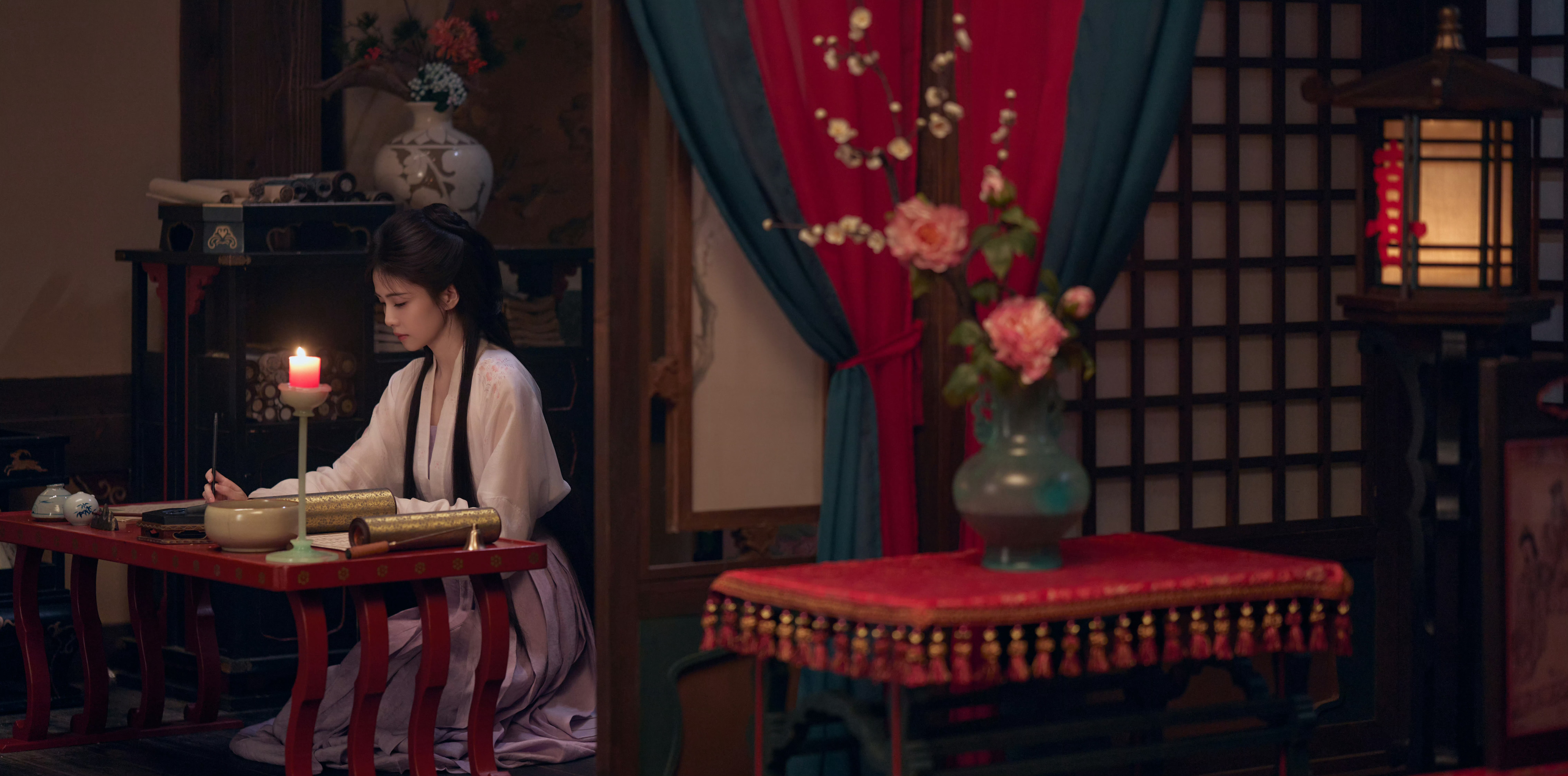 莫离  🩵白鹿叶璃 ﻿ 🩵白鹿莫离 “在遥远的追梦途中 你成为了我的光。” 