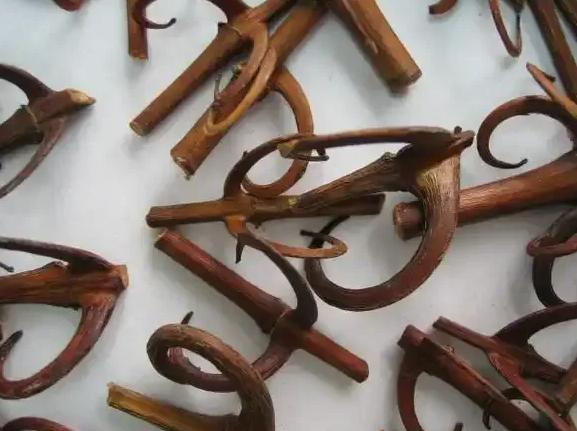 哪有什么抽动症，古代叫肝风！两味药煮水，抽动止，清嗓子、眨眼、耸肩一天比一天好