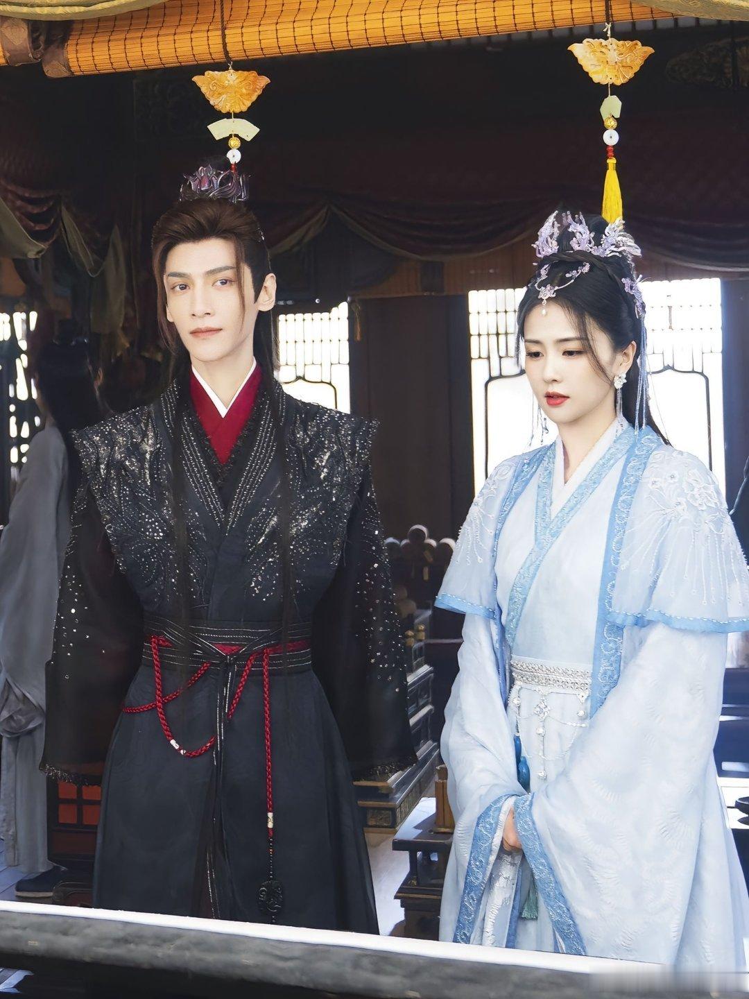 白鹿 从爆款到教科书案例！《长月烬明》写进《新媒体概论》第四版，美学、传播价值双