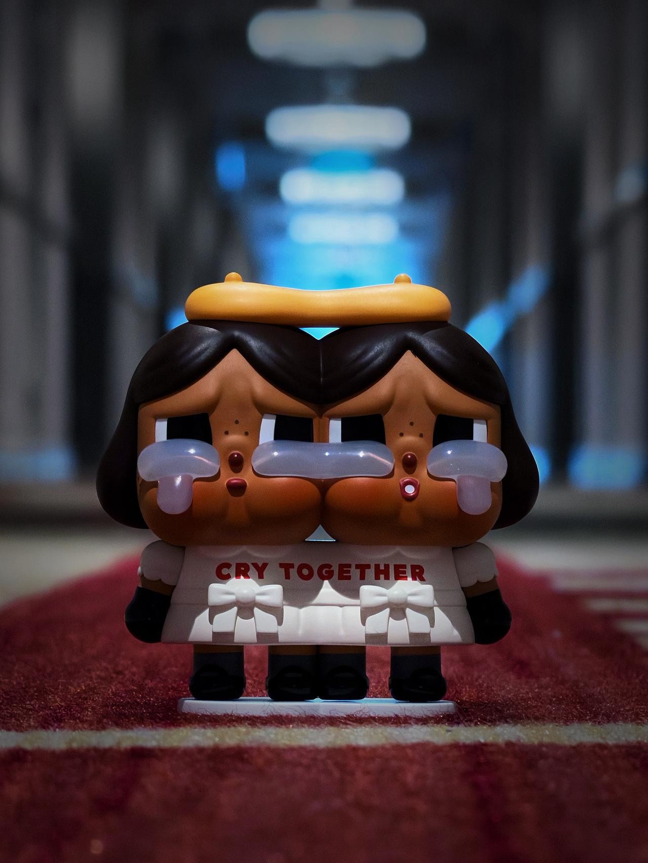 哭娃 crybaby popmart 泡泡玛特