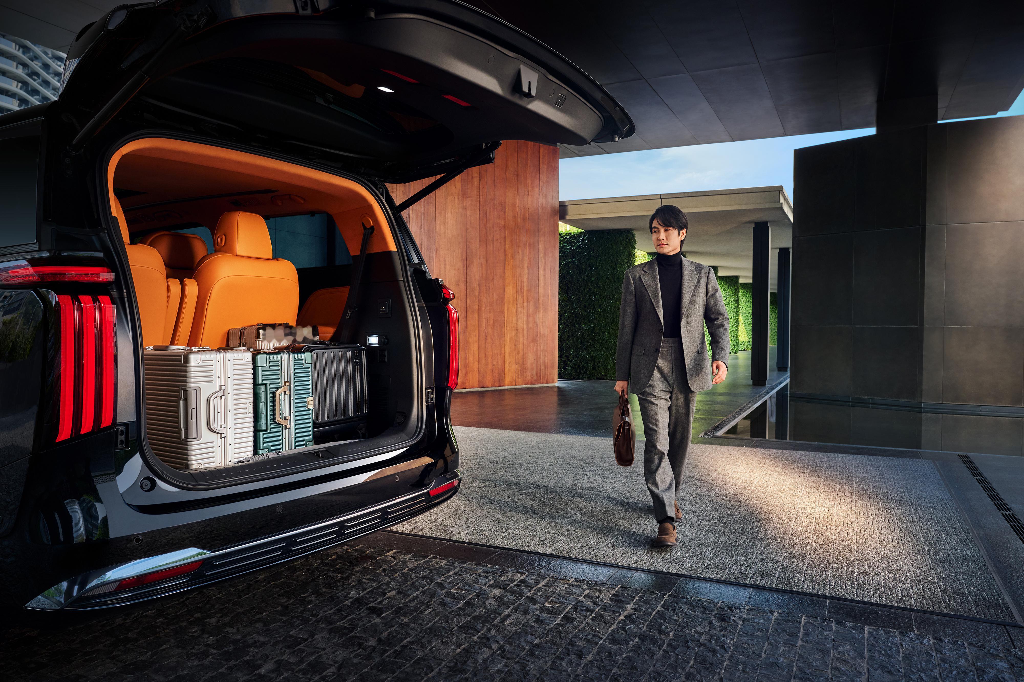 魏牌高山10万辆下线了，而且连续7个月成为新能源MPV销量冠军，我真是太欣慰了！