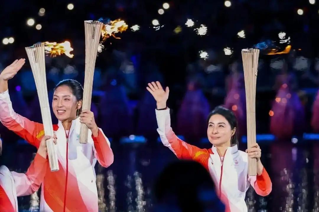 郭晶晶担任全运会火炬手，这个消息一直瞒着霍震霆，霍震霆是到了开幕式现场才知道的，