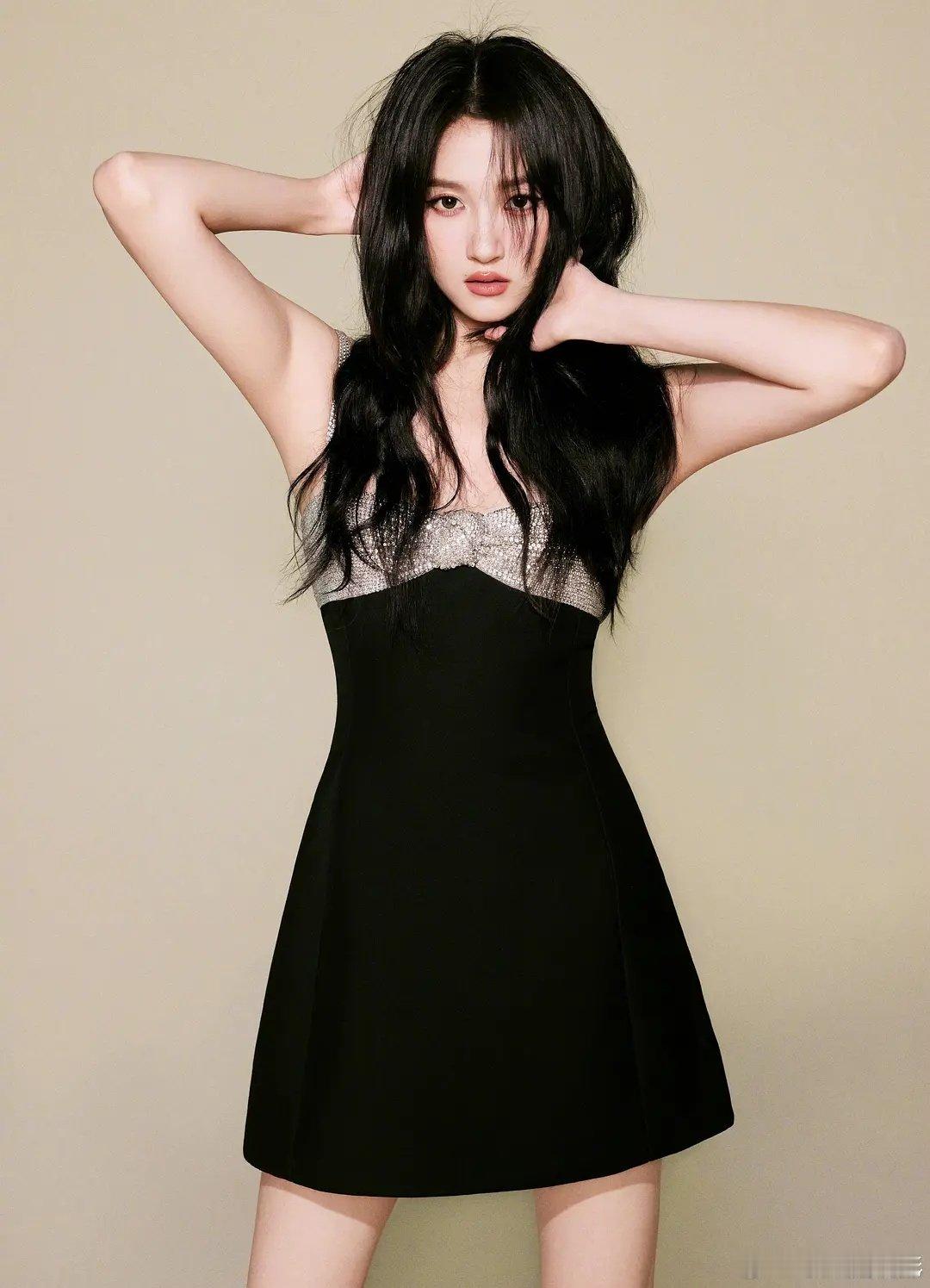 关晓彤少喝点酒吧 都胖成什么样了 ​​​