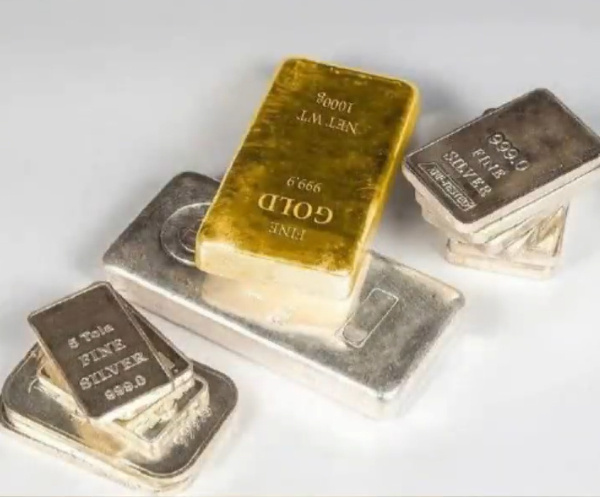 【#黄金白银原油币圈美股全跌了#】#一觉醒来全跌了#当地时间2月5日，美股三大指