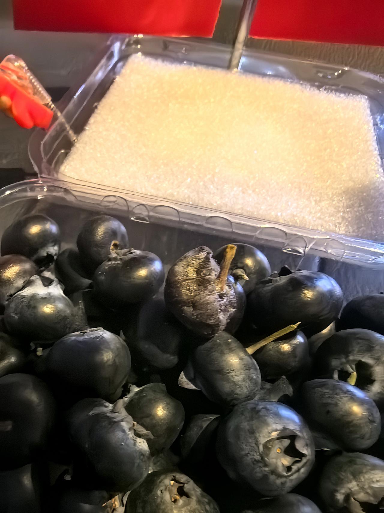 你防不住出轨的渣男和卖裤裆的鸡

微信聊天记录回家前清空删除，出门再加回来——这