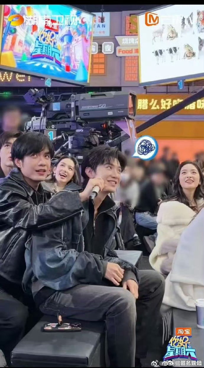 陈哲远张颜齐嘴一个比一个忙你好星期六看陈哲远和张颜齐录综艺真的太解压了，两人性格