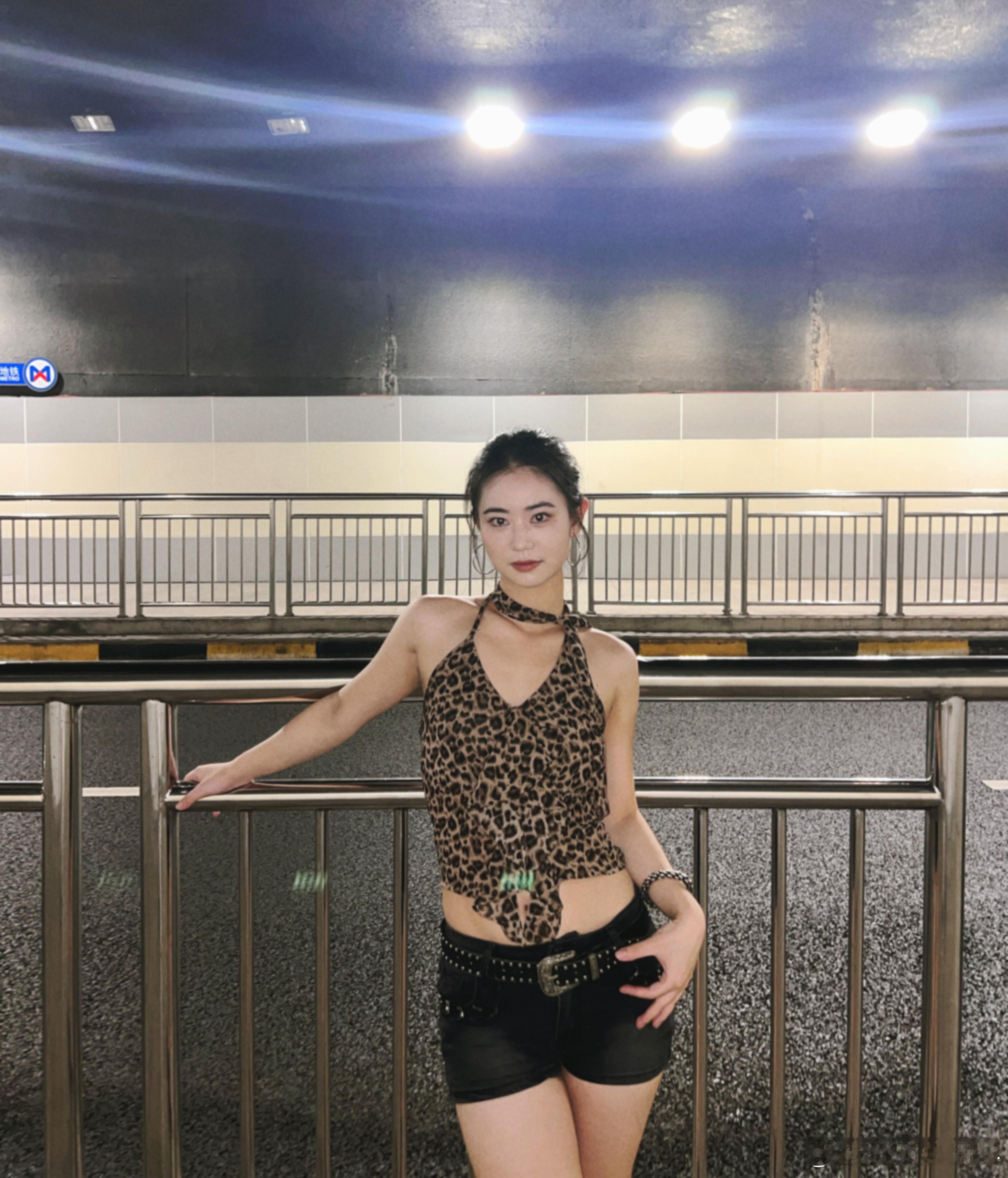 第一次p图，p成这样可以发朋友圈吗 ​​​