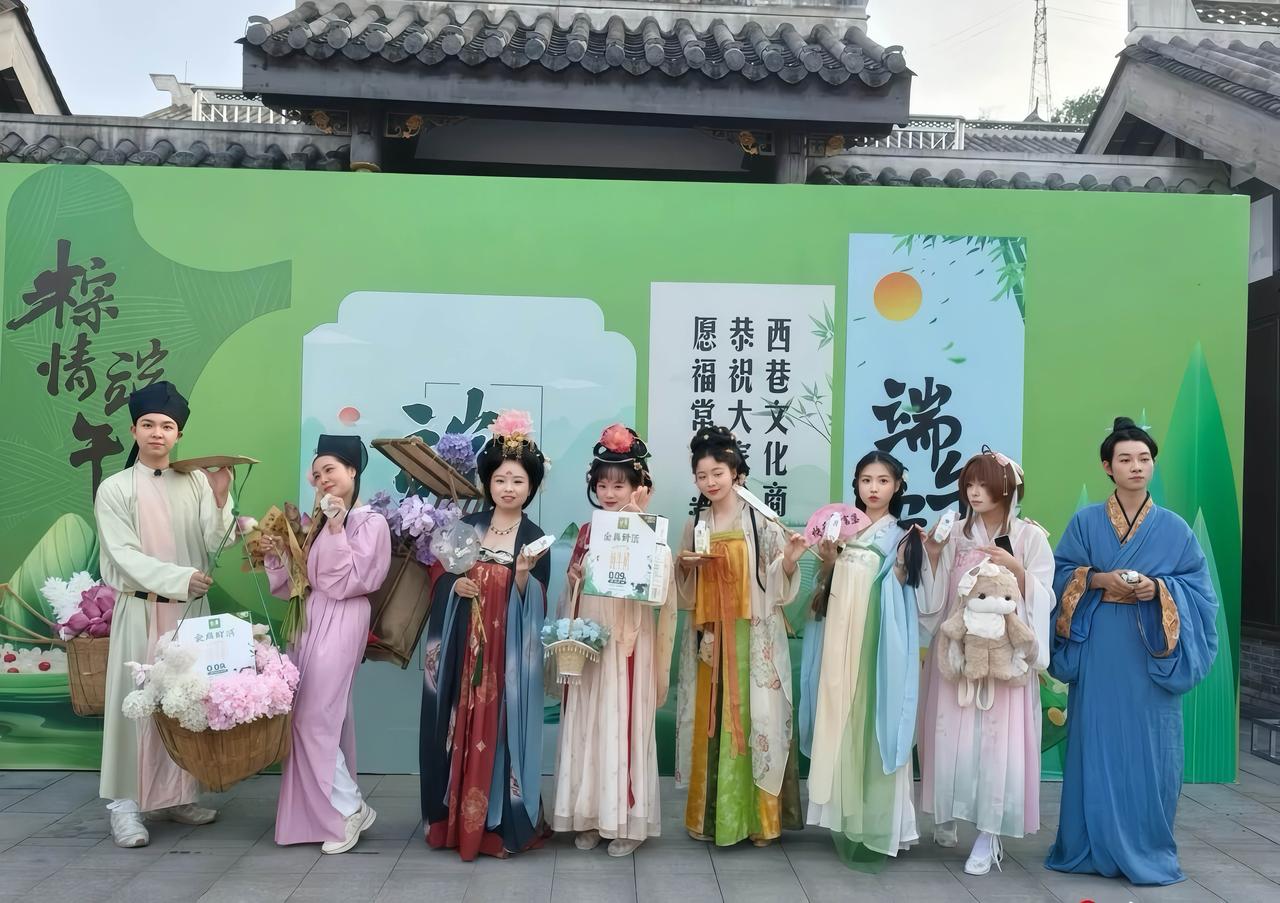 ［快讯］6月21日，南充市文广旅局消息，今年端午小长假全市推出40余项文旅主题活