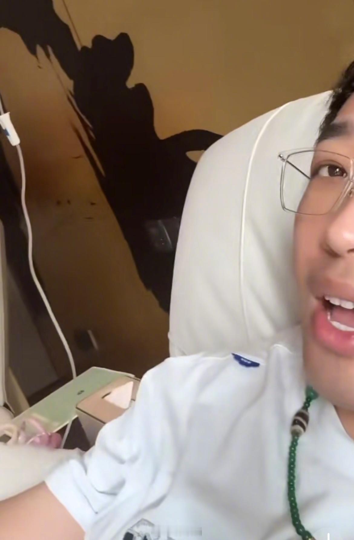 于正气到输液 何晟铭气定神闲等下于正看到和白月光挂一起了又要偷笑了、、诡秘这就是