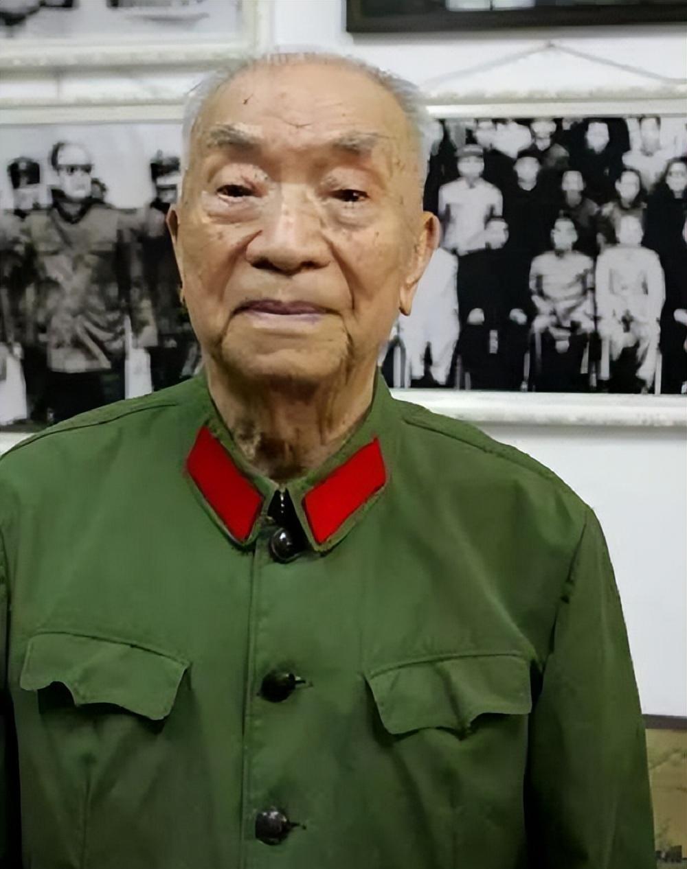 1950年，叶剑英为何提议让44军汽车司机上舰？方强提出疑问：他们会驾驶军舰吗