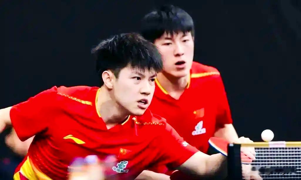 捷报频传!  WTT球星赛，男双女双冠亚军揭晓，中国(黄友政/温瑞博)荣获男双亚