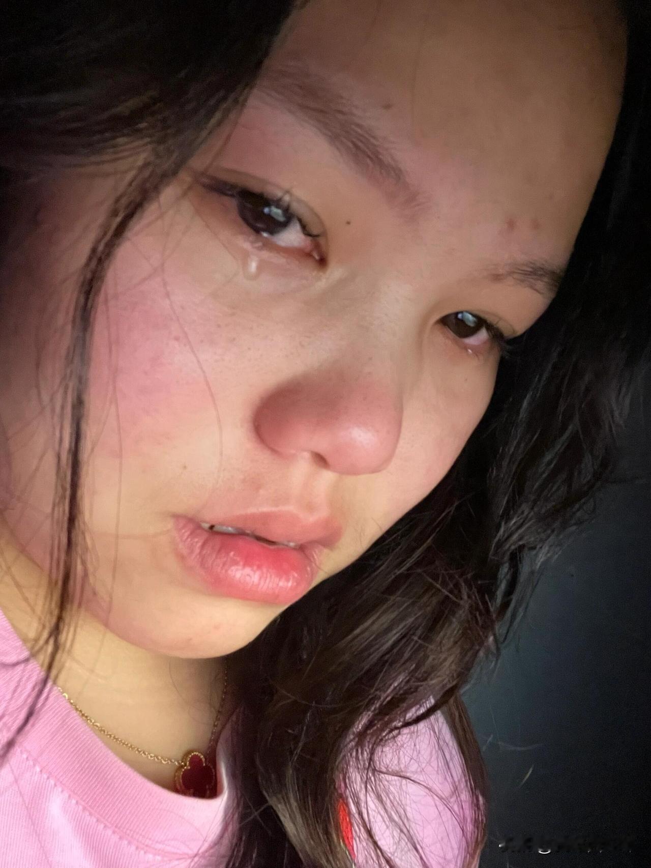 23岁一无是处，感觉自己被全世界抛弃
今天23岁无工作在一个陌生的地方，在小小的