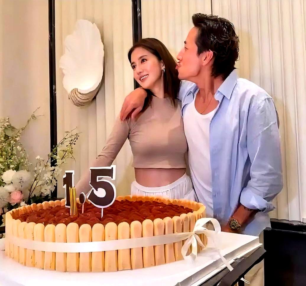 “笑到合不拢嘴”的吴千语，这次直播直接杀疯了！
 

两场干下1.5亿，单场80