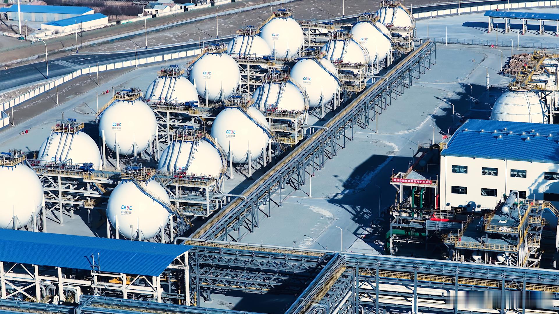 中国技术真的把西北风变成了燃料 随着“青氢一号”项目的投产，中国在绿氢和绿氨领域