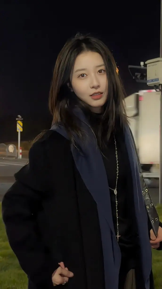 安静的等待下一趟列车