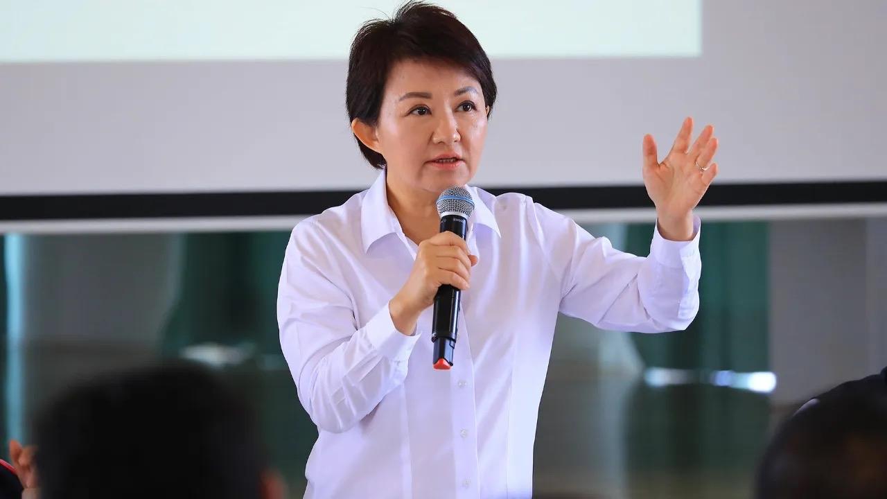 卢秀燕强硬摊牌，国民党总是毁在自己身上

卢丽燕 自毁前程是国民党的传统。卢秀燕