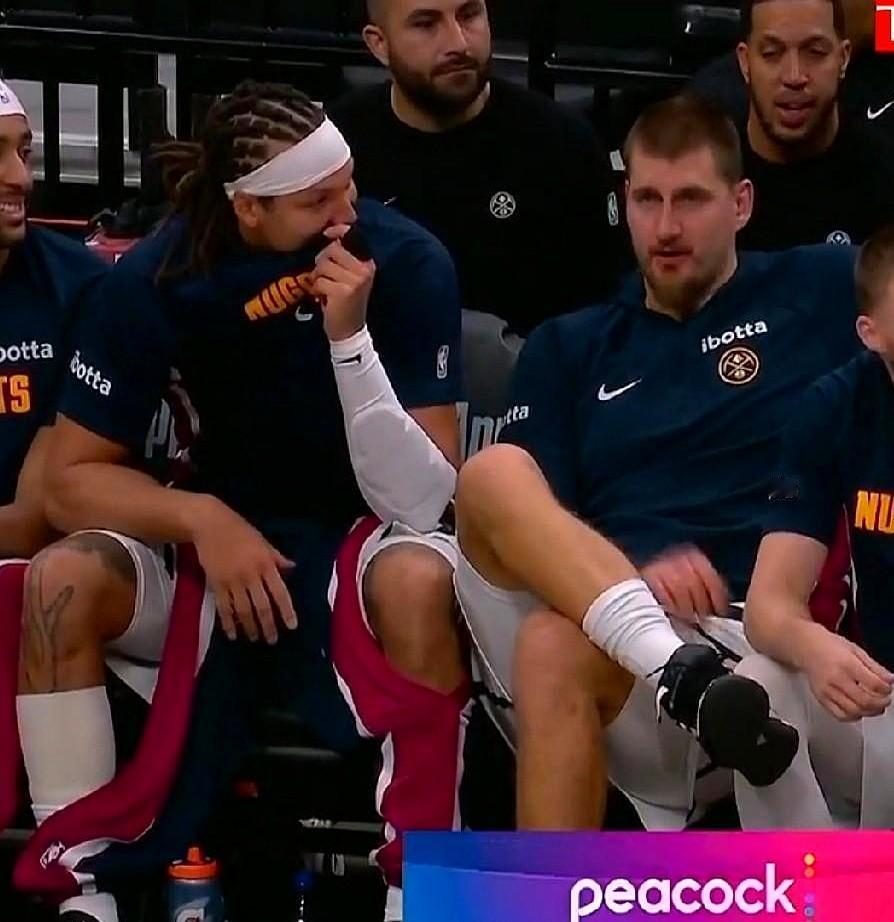 约老师提前下班，不是划水，是蓄大招。

打国王末节直接板凳坐穿，快船明天等着接满