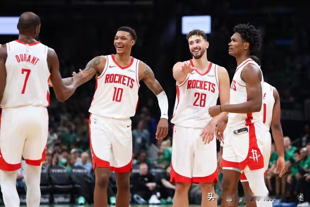 申京着急复出干啥呢？今天客场对战篮网明知道没有他也能战胜对手，他却偏偏复出，会不