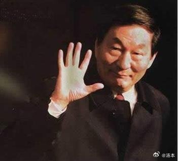 朱镕基，勤政亲民，锐意改革，人民的好总理！人民怀念您！ 