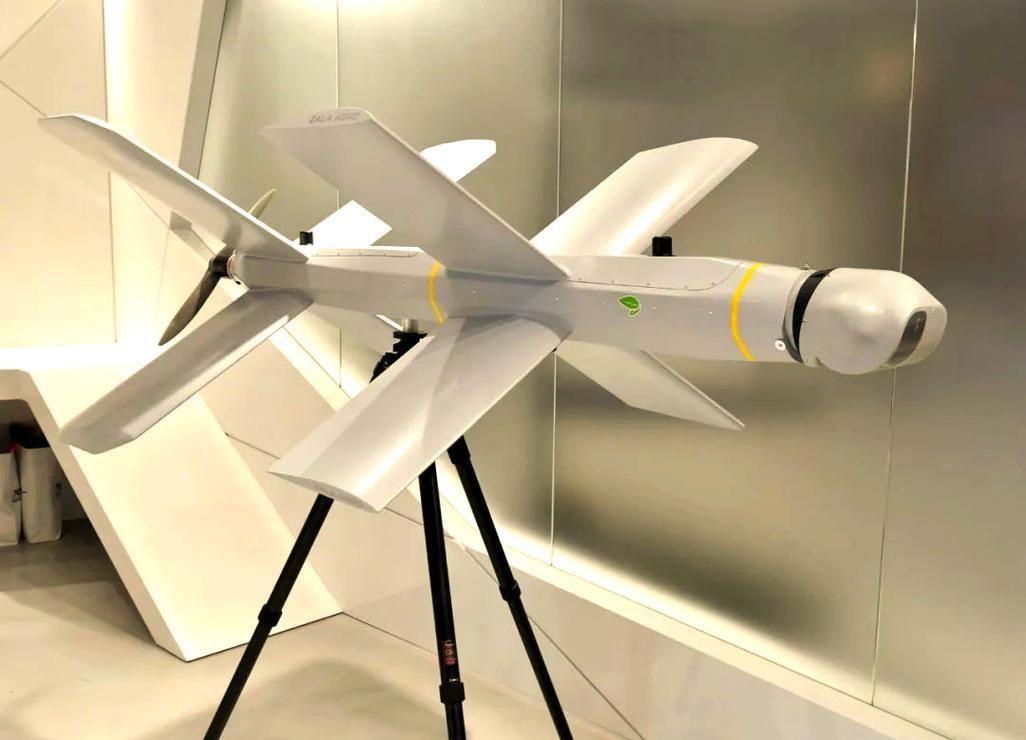 乌克兰突袭克里米亚的背后，离不开外部力量的支撑，英国12万架无人机的及时交付，成