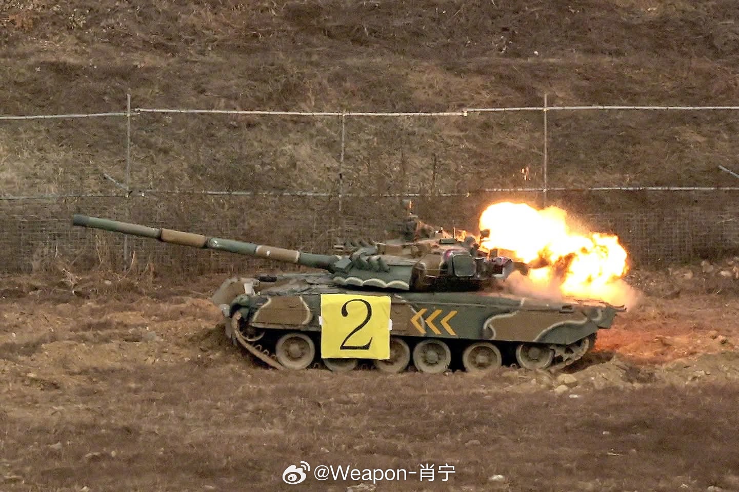 #兵器影像[超话]# 韩国人弃用T-80坦克和BMP-3步战车？在最近的演习中，