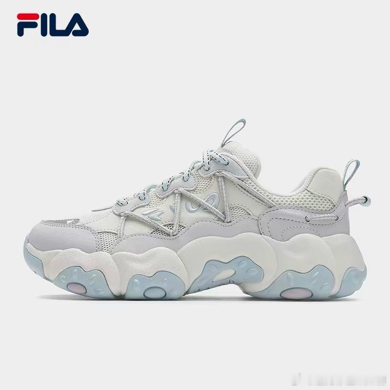 买运动鞋记住这四条就够了哪四条？我只管穿着舒服现在越来越喜欢运动鞋了。 很多时候