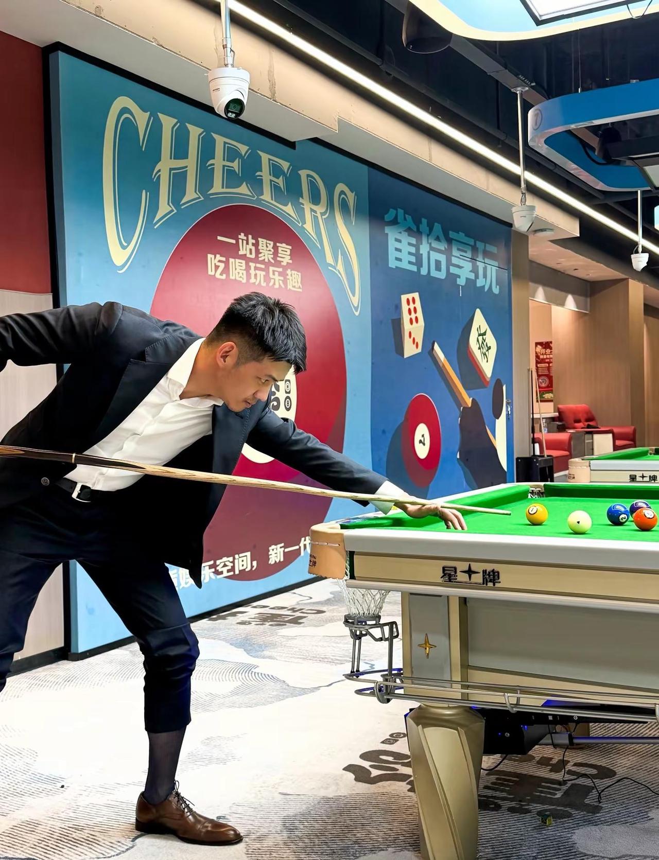 南岸丁俊晖好吧。荷尔蒙 皮鞋男 商务台球 正装皮鞋