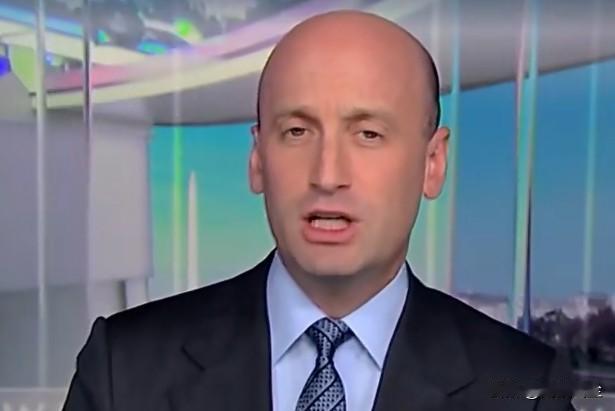 斯蒂芬·米勒称特朗普在达沃斯的演讲是一场大师级的表演，一场真正令人惊叹的外交、治