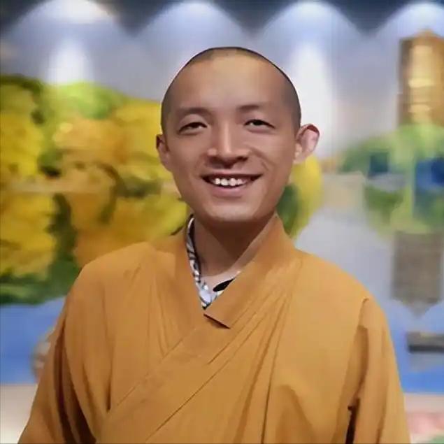北大数学天才柳智宇出家12年后还俗。他留下了一句让无数人沉默的话：寺庙里的人际关