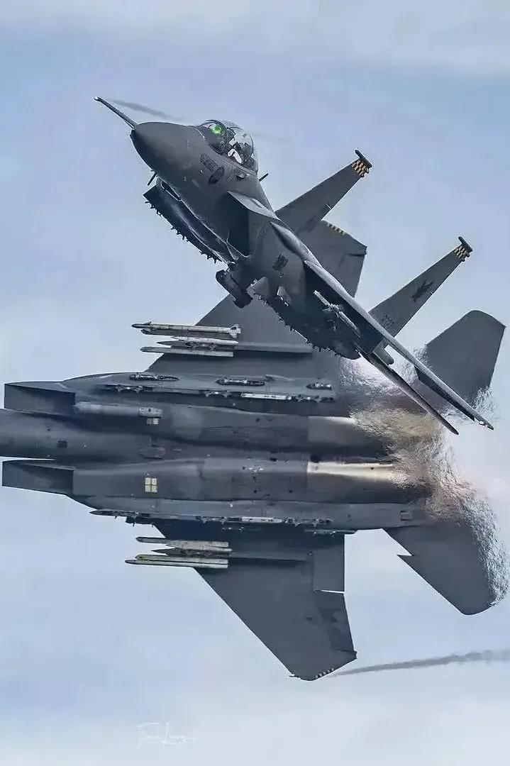 重型机赏析，F15鹰首飞于1972年7月24日，由当时的麦道公司设计制造。继苏联