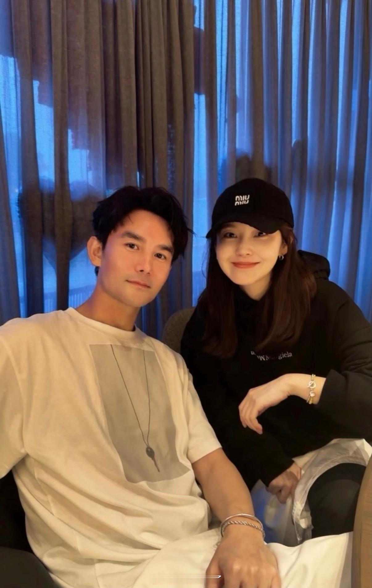 王凯、张佳宁生日合照，好久不见新鲜王凯 