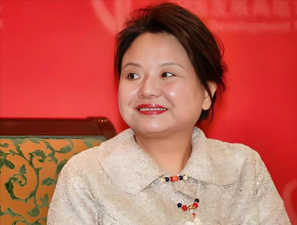 “中国的钱我是不会还的！”一位女企业家曾欠下200亿巨额债务，却一分钱都不还。随