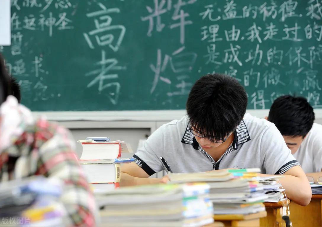 2025年高考结束了，据不完全统计全国出现35起高考事件，统计如下：一、最常见的