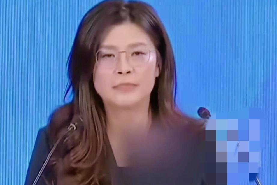 郑丽文接掌国民党后，人事布局成了平衡木，她一边启用李乾龙、季麟连等老将稳大局，一