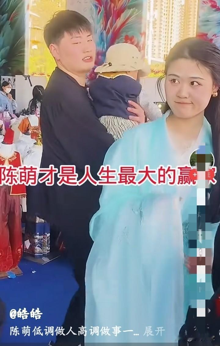 陈萌现象：喧嚣之外，另一种生活

直播带货火得不行，人人都想当网红，陈萌却不一样