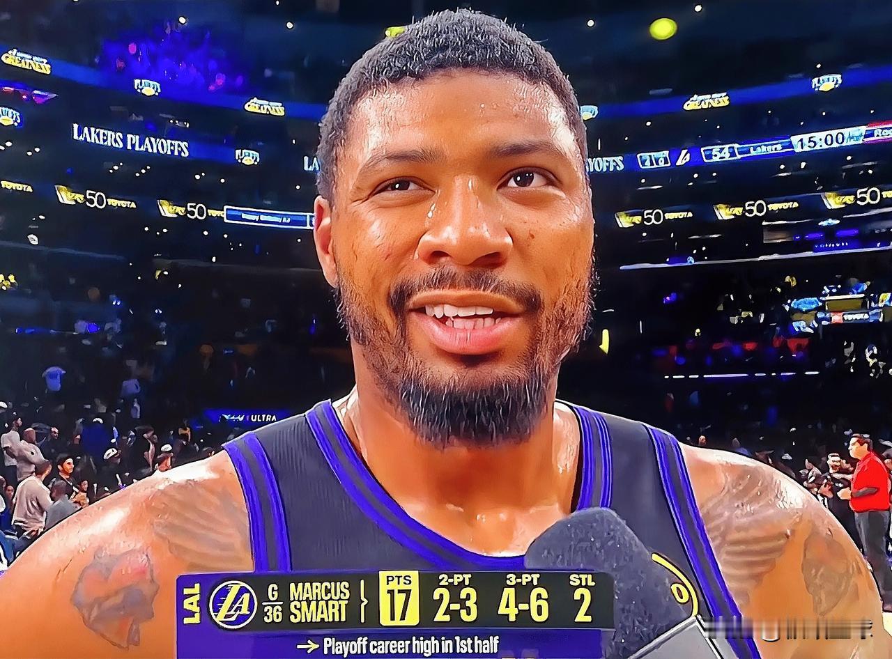 湖人防守悍将斯玛特说出了大实话！

火湖季后赛G2半场落下帷幕，湖人54-51仅