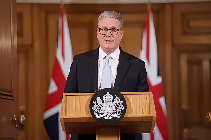 “开门经商，关门打狗！”

这话放在英国政府身上，真是一点不冤。

2020年，