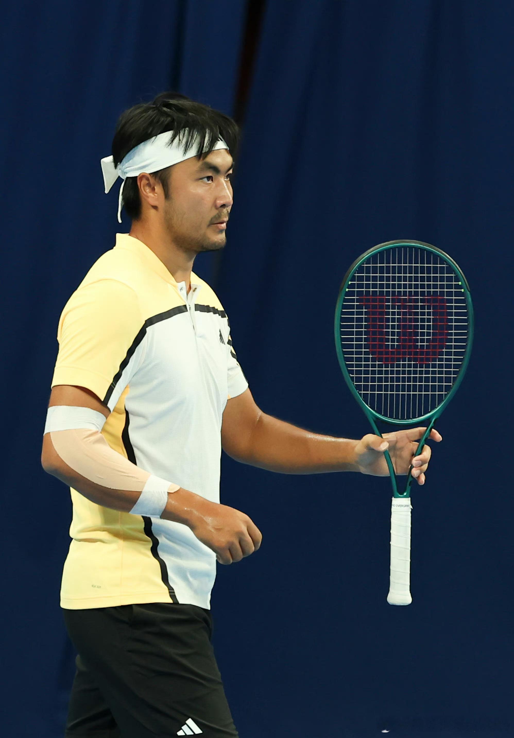 ITF男子🇪🇸M25男单首轮🇨🇳特日格乐7-6(3)/6-3 🇭🇺M