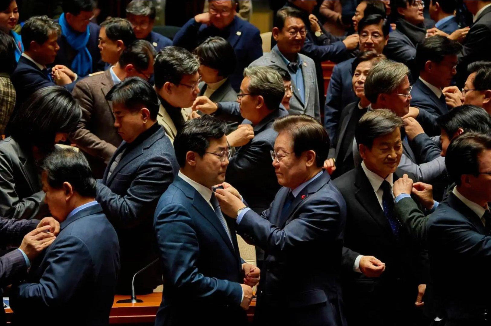 克服动乱，维护安定！首尔 