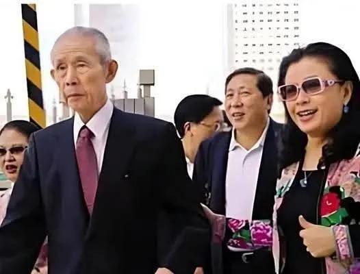 2008年，台湾富商王永庆过世的时候，他的子女清点财产时惊讶的发现，居然在瑞士银